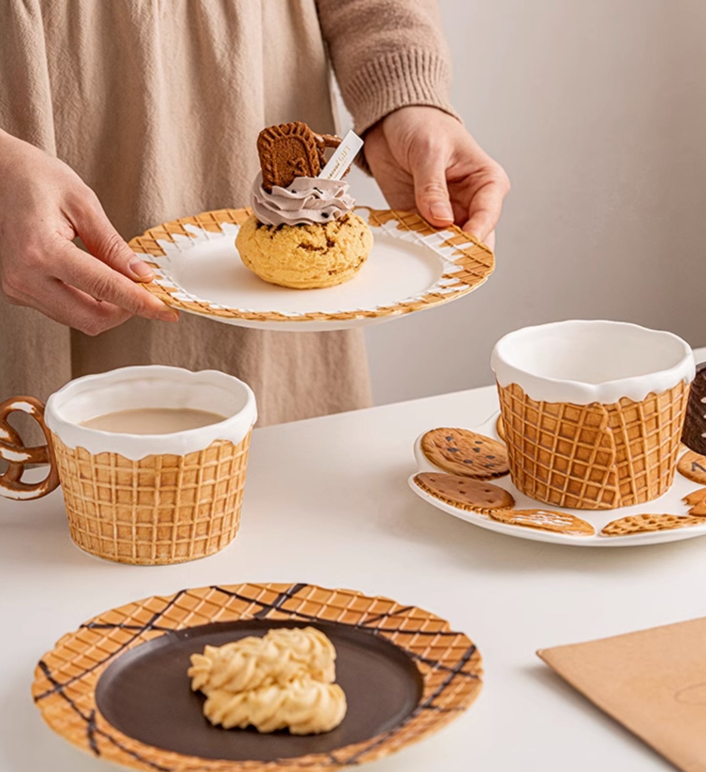 Original Cartoon Adorable Coffee Mugs with Trays Set - PeauleyHome