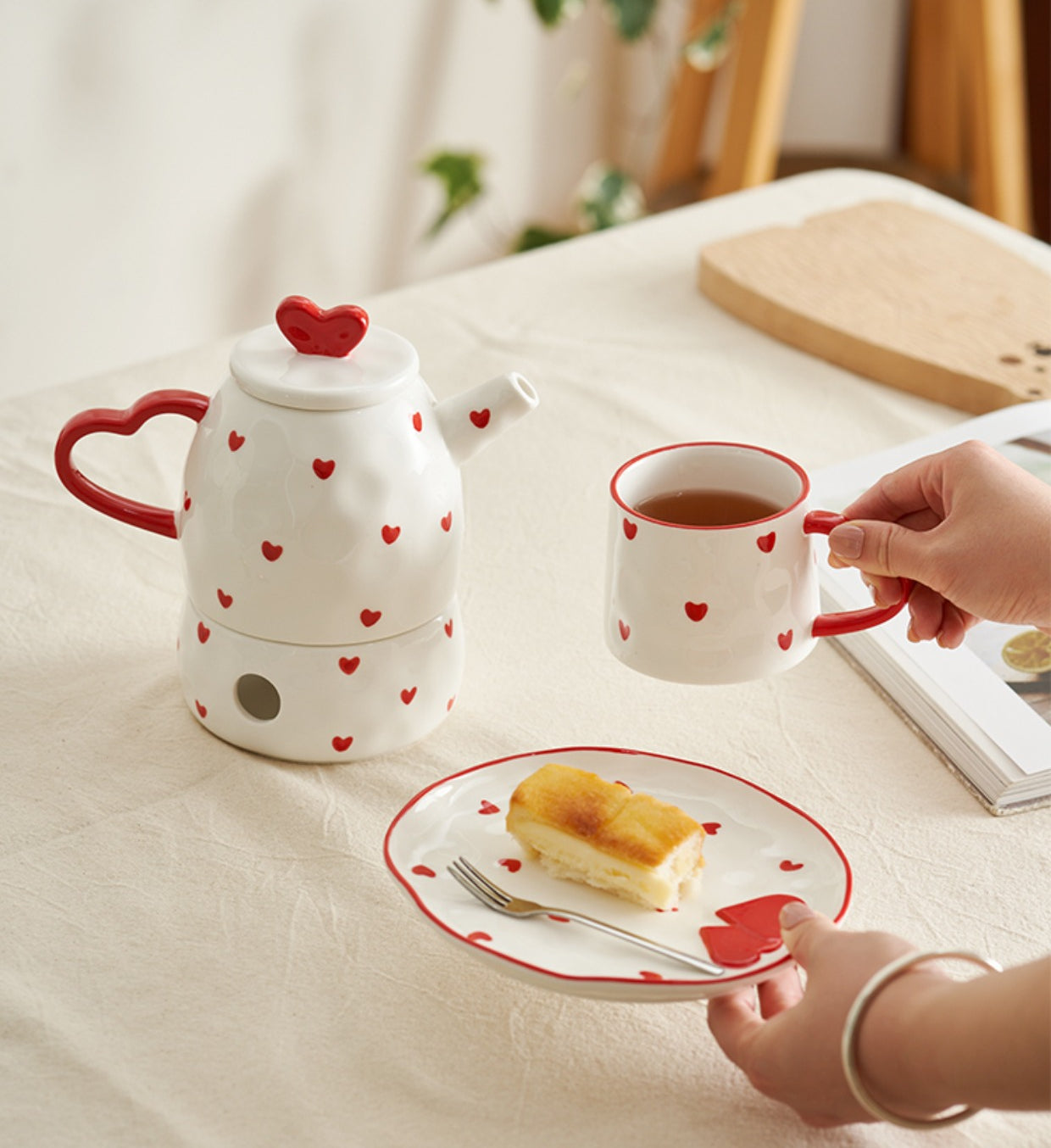 Heart Theme Ceramic Tea Pot Cup Plate Set - PeauleyHome