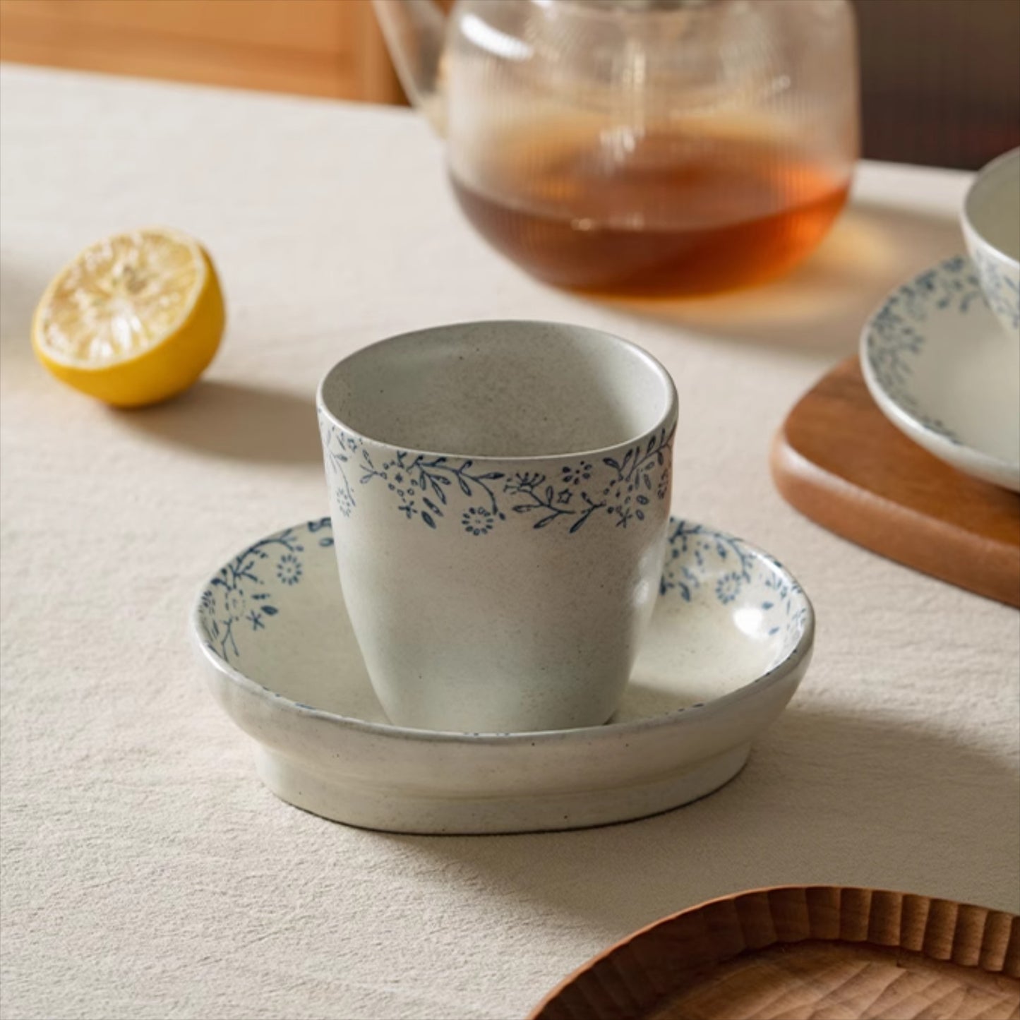 Delicate Chinese Style Ceramic Plates Bowls Cups