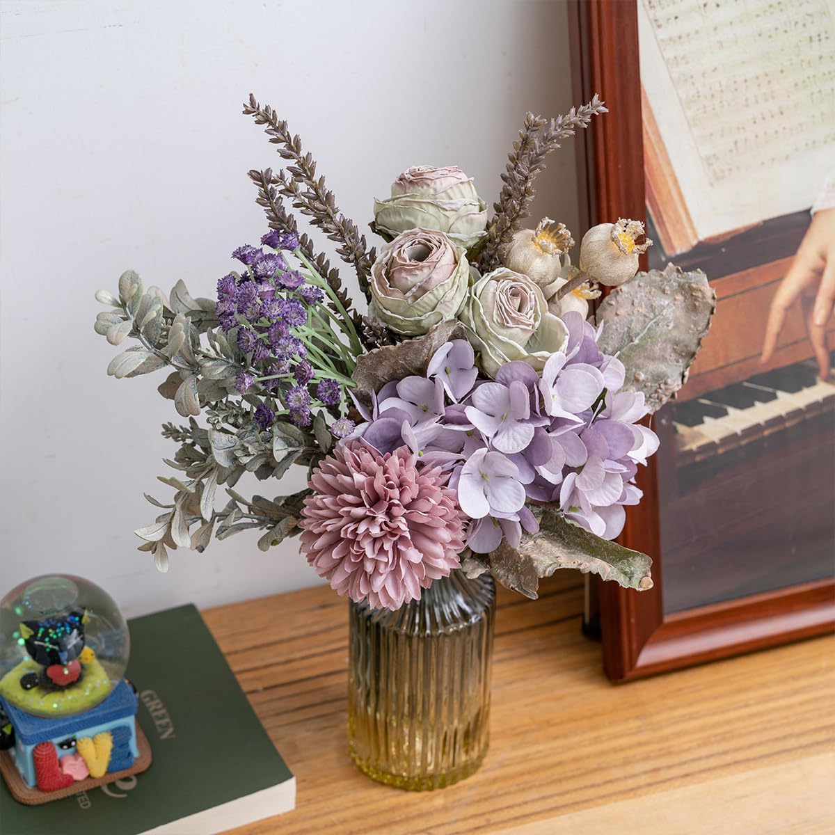 Small Artificial Fake Flowers for Table Arrangements, Silk Faux Bouquets with Three Roasted Edge Roses, Hydrangeas, Globeflower, babysbreaths, Ideal for the Kitchen or Bedroom.
