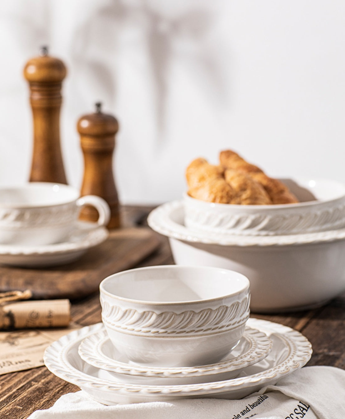 Vintage Delicate Rice Bowls Plates Saucer - PeauleyHome