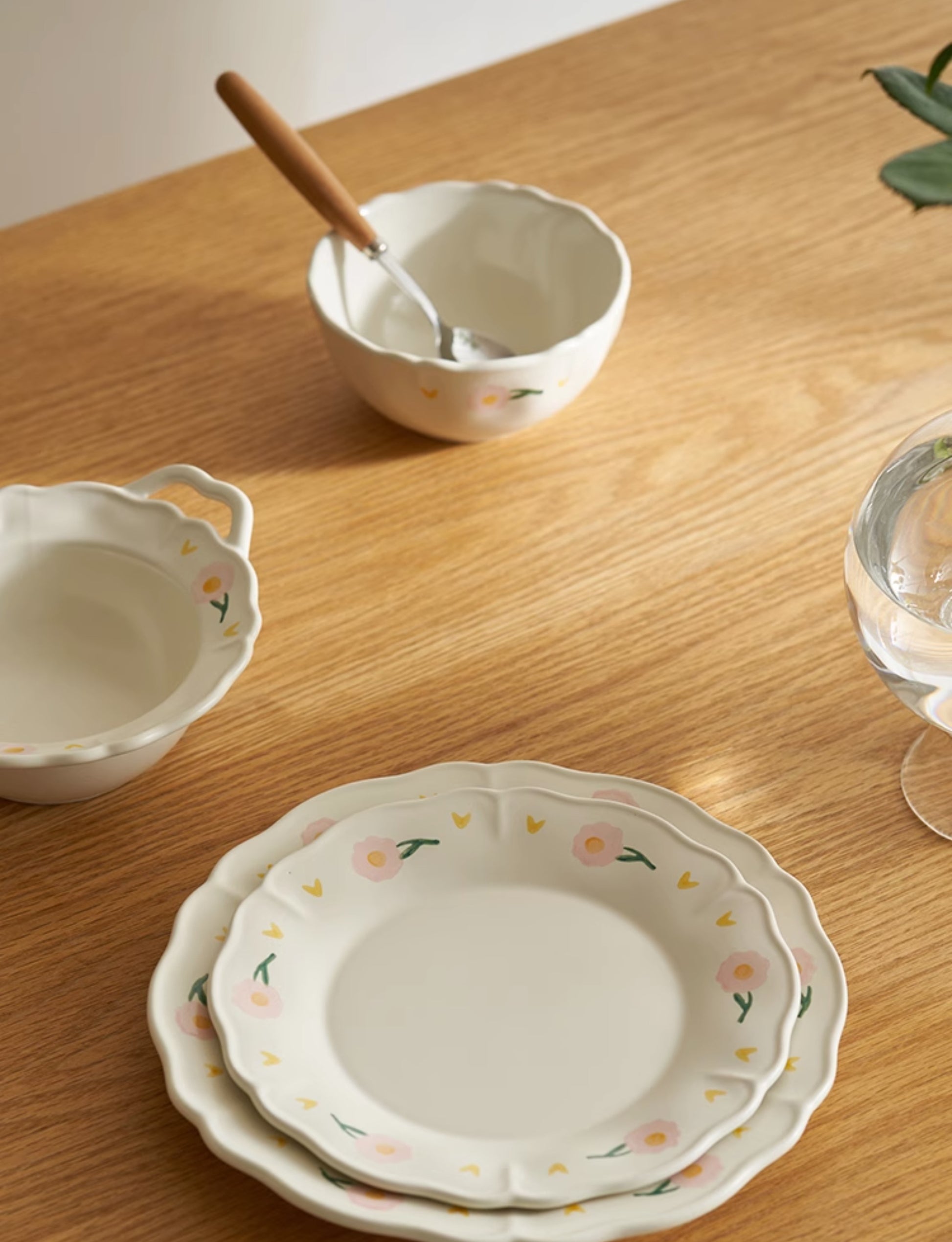 Nordic Style Floral Ceramic Plates Bowls - PeauleyHome