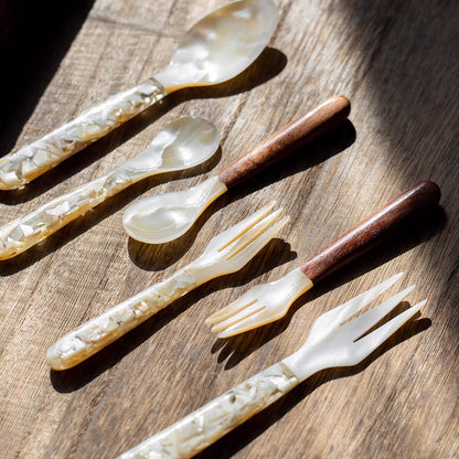 Natural Pearl Shellfish Spoon Fork