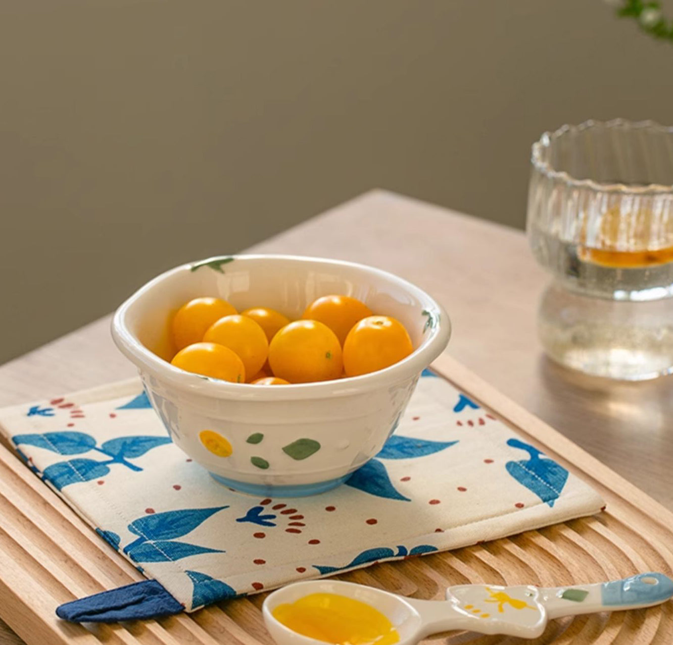 Cartoon Pigeon Embossed Ceramic Bowls Plates Spoon Saucer - PeauleyHome