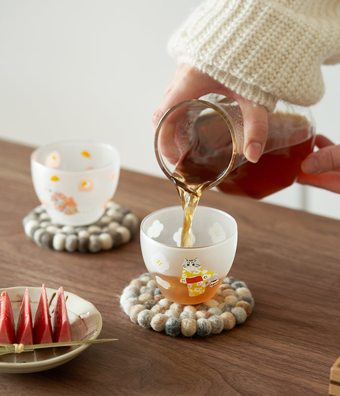 Japanese Style Delicate Glass Tea Cups for Ladies - PeauleyHome