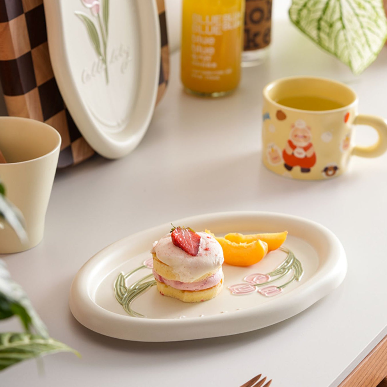 Beautiful Tulips-themed Ceramic Ceremonial Breakfast Plates