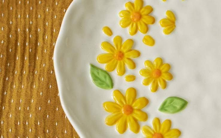 Handmade Daisies Breakfast Plate Cute Home Ceramic Cake Dessert Plates - PeauleyHome