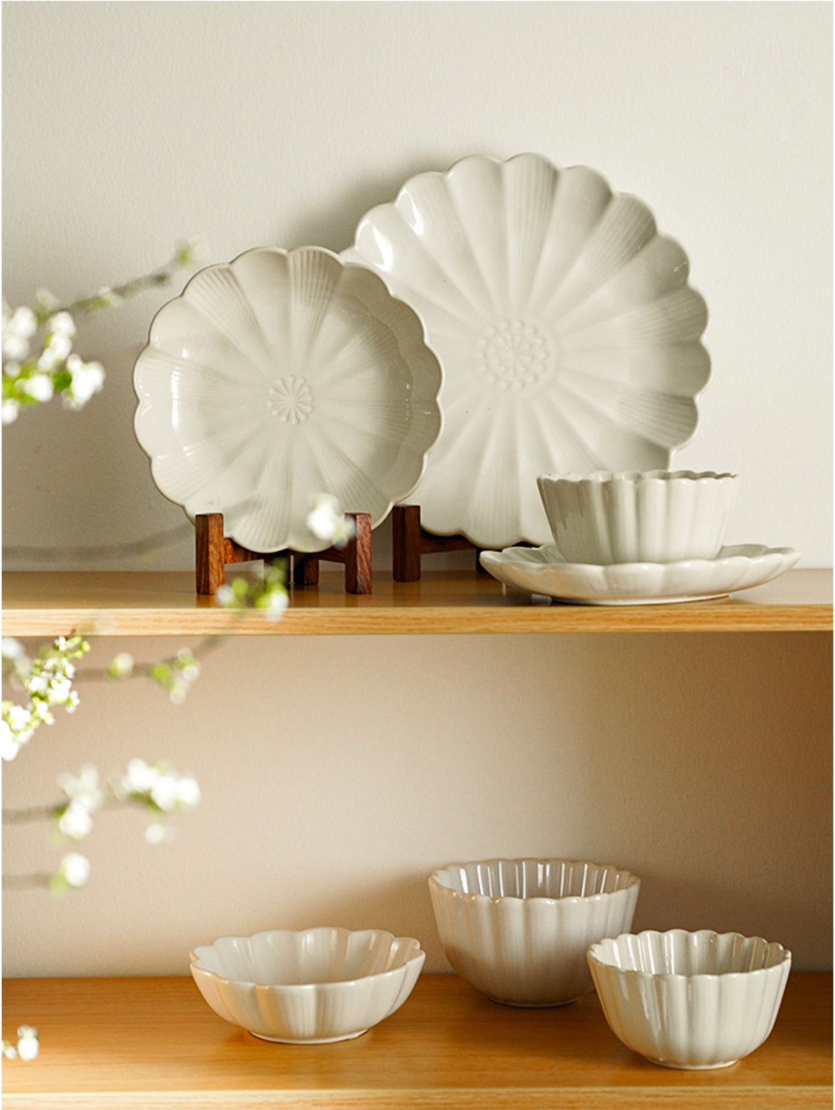 White Ceramic Lace Plate Dinner Fancy Bowls and Platters for Home - PeauleyHome