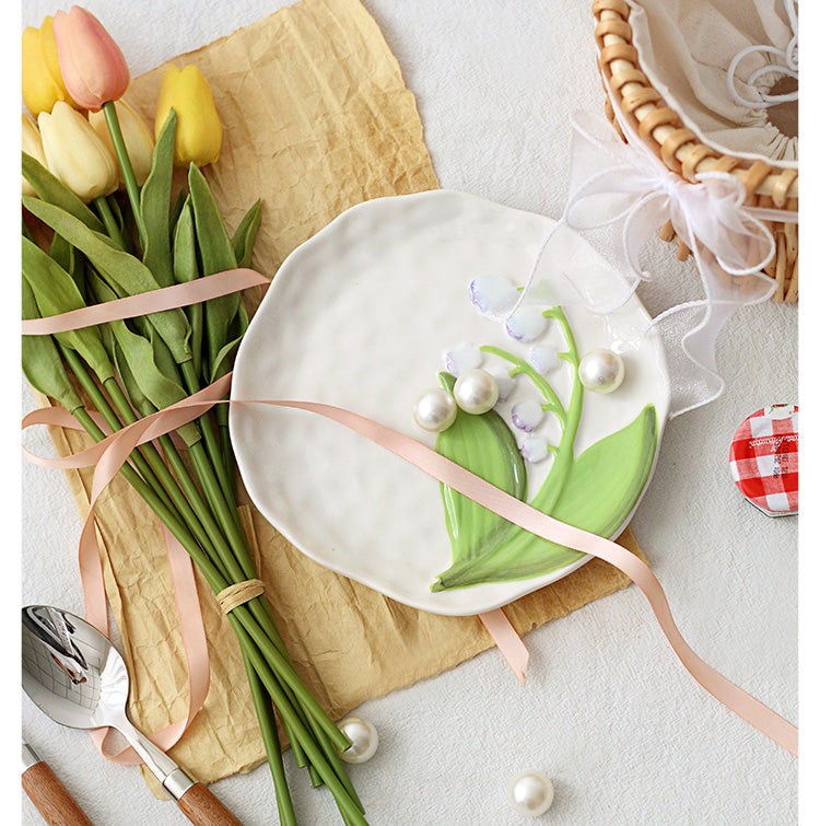 Handmade Daisies Breakfast Plate Cute Home Ceramic Cake Dessert Plates - PeauleyHome