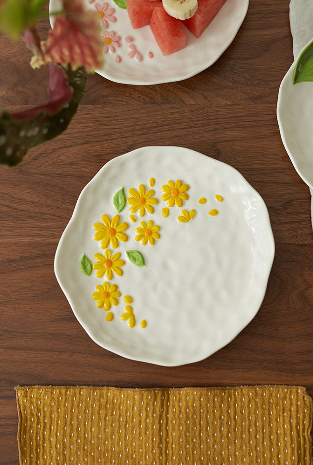 Handmade Daisies Breakfast Plate Cute Home Ceramic Cake Dessert Plates - PeauleyHome